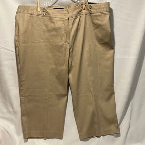 Larry Levine Beige Cropped Pants